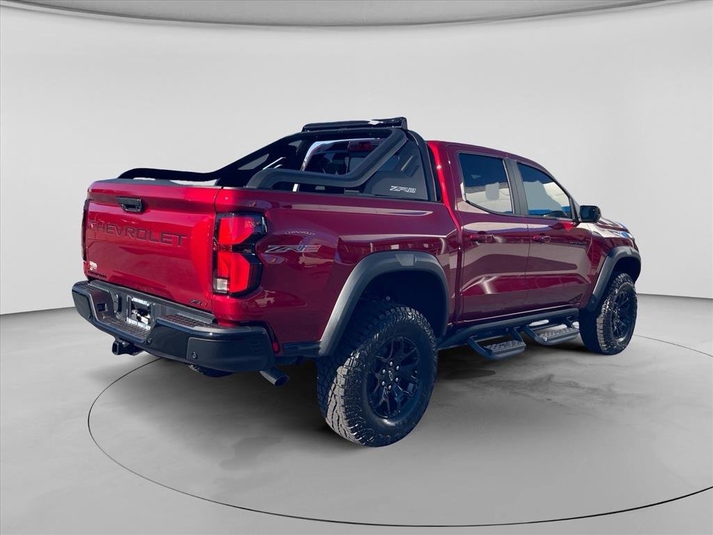 New 2026 Chevrolet Colorado ZR2 w/ Midnight Edition AWD/4WD image 7