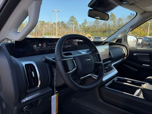 New 2026 Ford Expedition Max Platinum w/ Driver's Package image 10