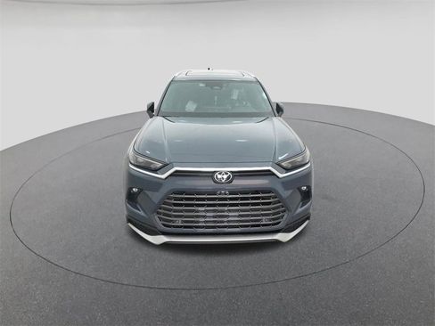 New 2026 Toyota Grand Highlander AWD Hybrid image 15