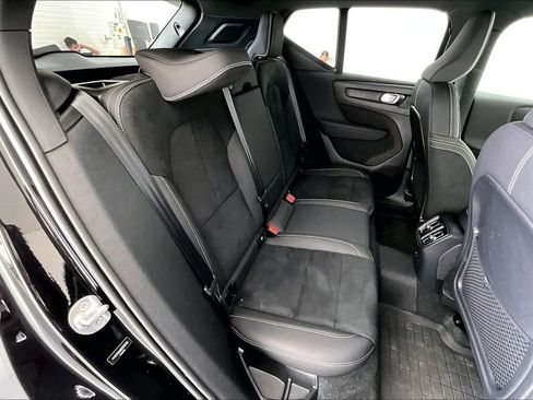 Used 2024 Volvo XC40 Recharge Ultimate w/ Protection Package Premier image 35