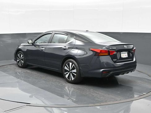 Used 2022 Nissan Altima 2.5 SV image 6