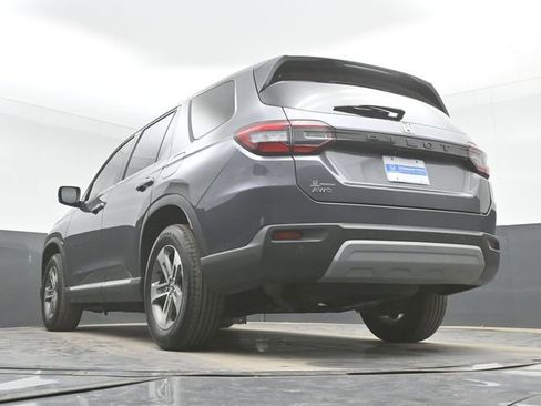 Certified 2025 Honda Pilot EX-L image 46