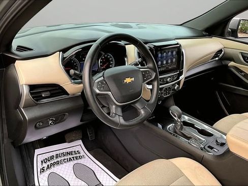 Used 2023 Chevrolet Traverse LT w/ LPO, Cargo Package AWD/4WD image 14