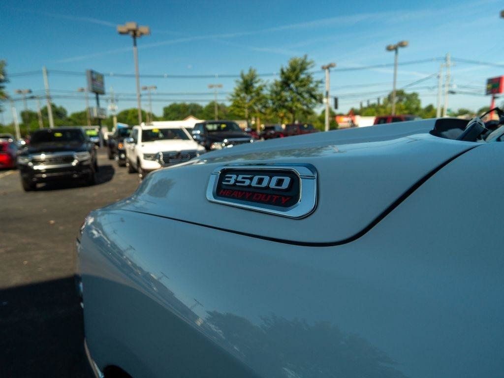 Used 2024 RAM 3500 Big Horn AWD/4WD image 8