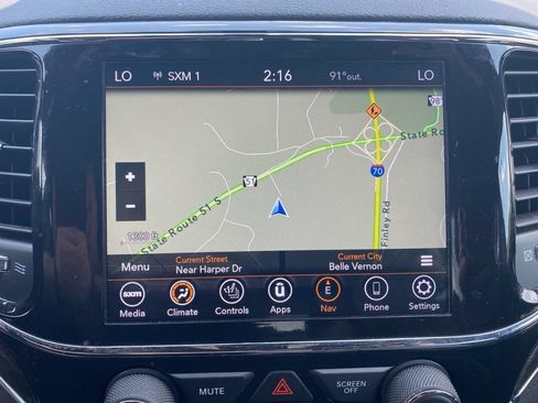 Used 2022 Jeep Grand Cherokee Limited w/ Tech Group AWD/4WD image 29