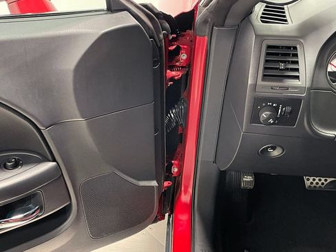 Used 2010 Dodge Challenger R/T RWD image 69