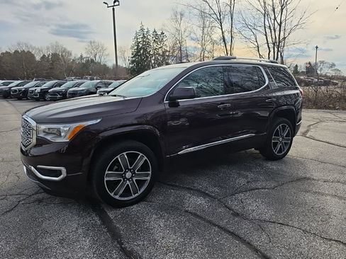 Used 2017 GMC Acadia Denali w/ Technology Package image 3
