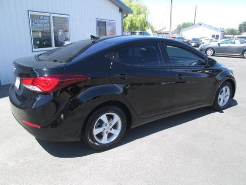 Used 2014 Hyundai Elantra SE image 6