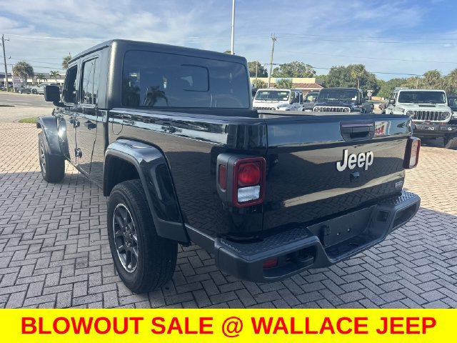 Certified 2023 Jeep Gladiator Overland AWD/4WD image 11