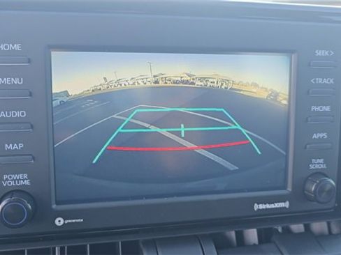 Used 2022 Toyota RAV4 LE image 18