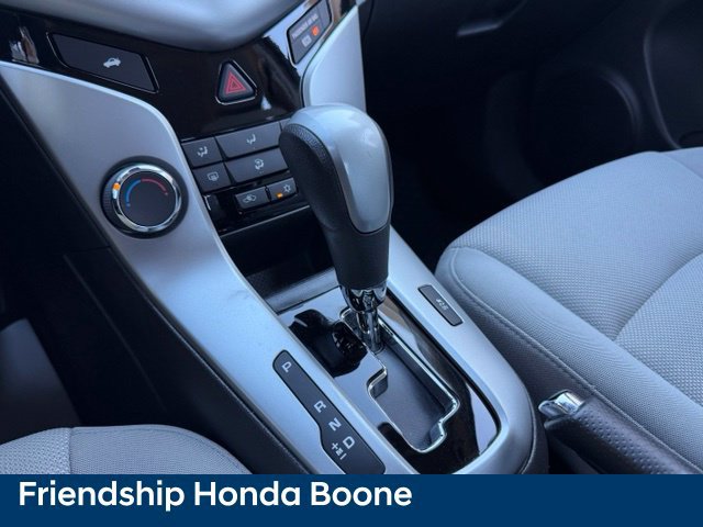 Used 2015 Chevrolet Cruze LT FWD image 27