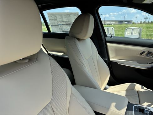 New 2026 BMW 330i Sedan w/ Premium Package RWD image 21
