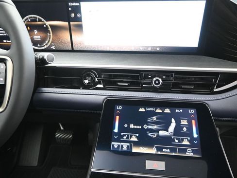 New 2026 INFINITI QX80 4WD image 31