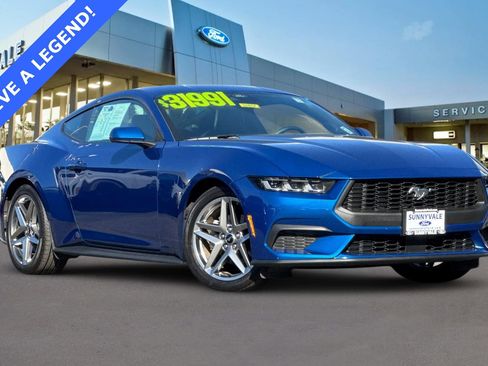 Used 2024 Ford Mustang Coupe image 2