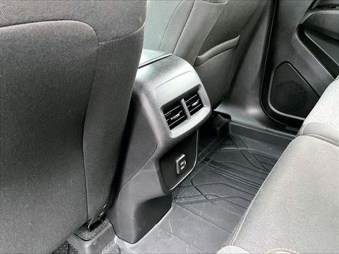 Used 2022 Chevrolet Equinox LT AWD/4WD image 23