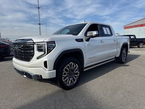 Used 2023 GMC Sierra 1500 Denali Ultimate image 2