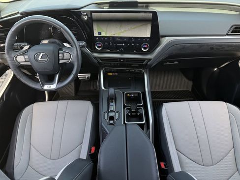 Used 2025 Lexus TX 500h AWD w/ Technology Package image 11