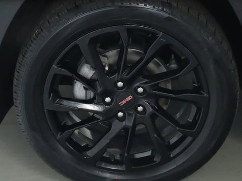 Used 2024 GMC Terrain SLT w/ Elevation Edition AWD/4WD image 40