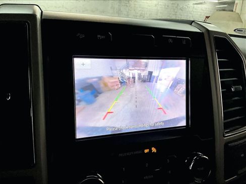 Used 2020 Ford F150 Lariat w/ FX4 Off-Road Package image 23