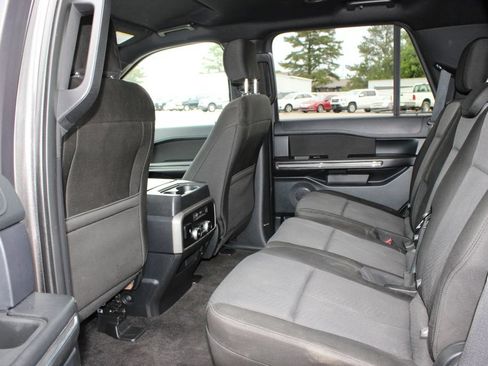 Used 2020 Ford Expedition XLT RWD image 13