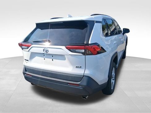 Used 2021 Toyota RAV4 XLE w/ Convenience Package AWD/4WD image 7