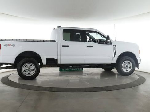 Used 2024 Ford F250 XLT AWD/4WD image 6
