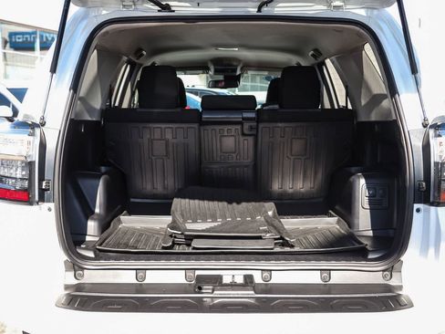 Used 2022 Toyota 4Runner SR5 image 23