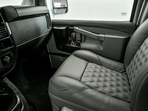 New 2025 GMC Savana 2500 w/ Driver Convenience Package image 20