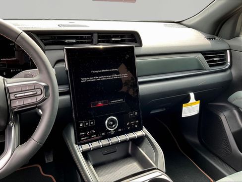 New 2026 GMC Terrain AT4 w/ Technology Package II AWD/4WD image 11