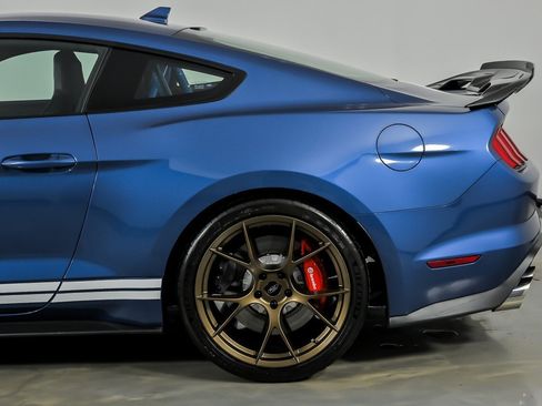Used 2021 Ford Mustang Shelby GT500 w/ Technology Package image 9