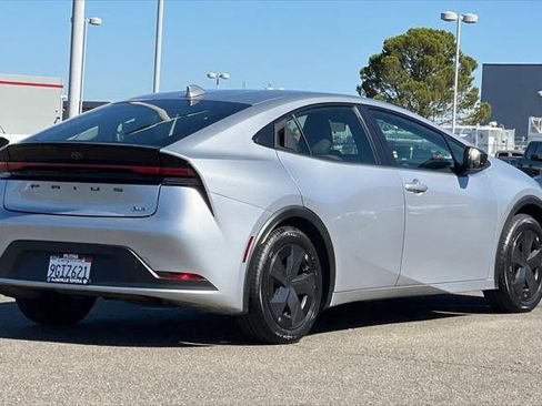 Certified 2023 Toyota Prius LE FWD image 2