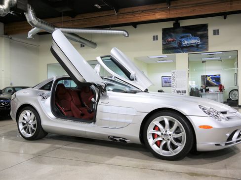 Used 2006 Mercedes-Benz SLR image 1