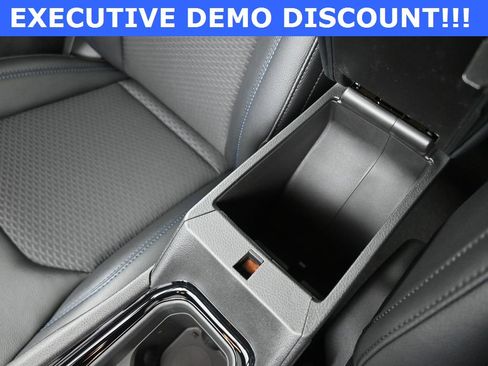 New 2025 Jeep Compass Latitude w/ Sun & Sound Group image 4