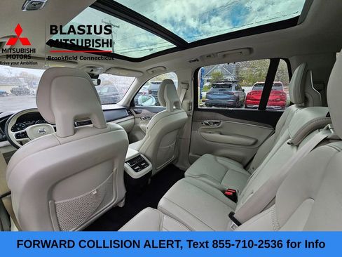 Used 2022 Volvo XC90 T6 Inscription image 19