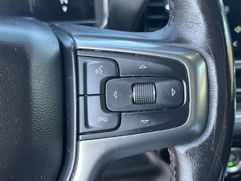 Used 2022 Chevrolet Silverado 1500 LT image 3
