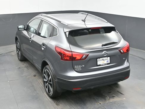 Used 2017 Nissan Rogue Sport SL w/ SL Premium Package FWD image 37