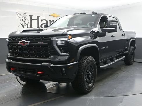 New 2026 Chevrolet Silverado 2500 ZR2 AWD/4WD image 12