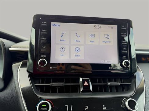 Used 2022 Toyota Corolla LE FWD image 37