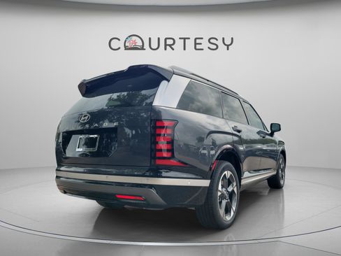 New 2026 Hyundai Palisade Limited image 4