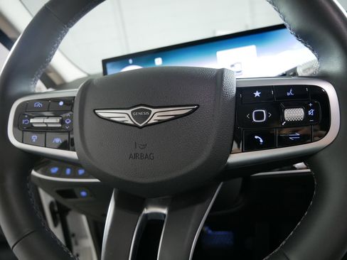Certified 2026 Genesis GV70 2.5T Select AWD/4WD image 25