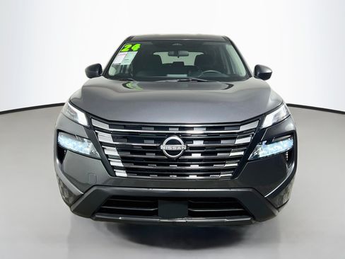 Used 2024 Nissan Rogue S FWD image 11