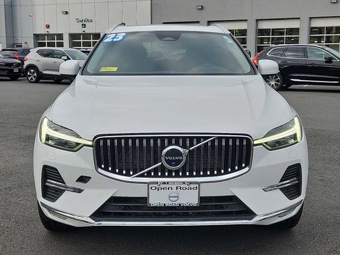 Used 2023 Volvo XC60 B5 Plus w/ Climate Package image 2