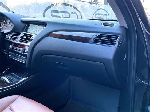 Used 2017 BMW X3 xDrive28i AWD/4WD image 18