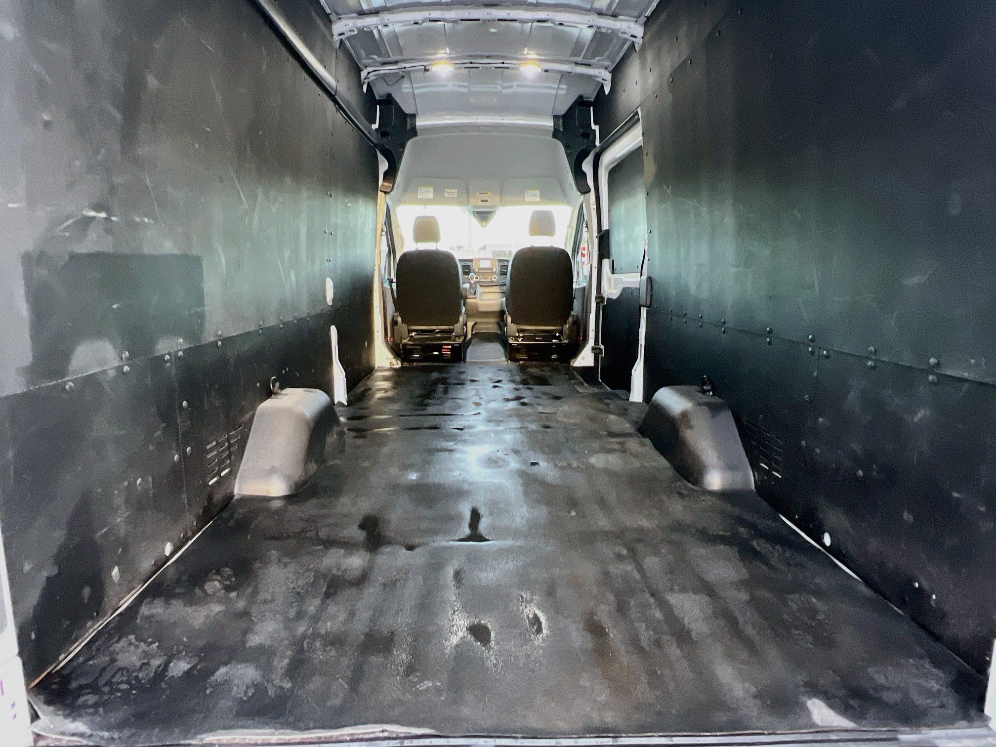 Used 2025 Ford Transit 250 148 High Roof Extended w/ Load Area Protection Package RWD image 30