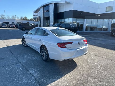 Used 2018 Buick LaCrosse Essence w/ Sun and Shade Package image 4