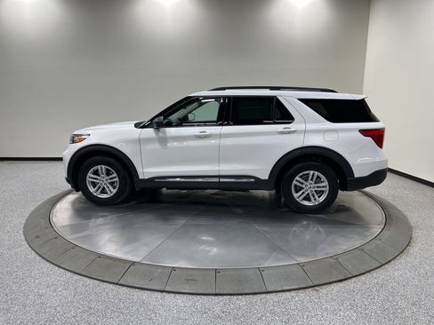 Certified 2024 Ford Explorer XLT w/ Equipment Group 202A AWD/4WD image 10
