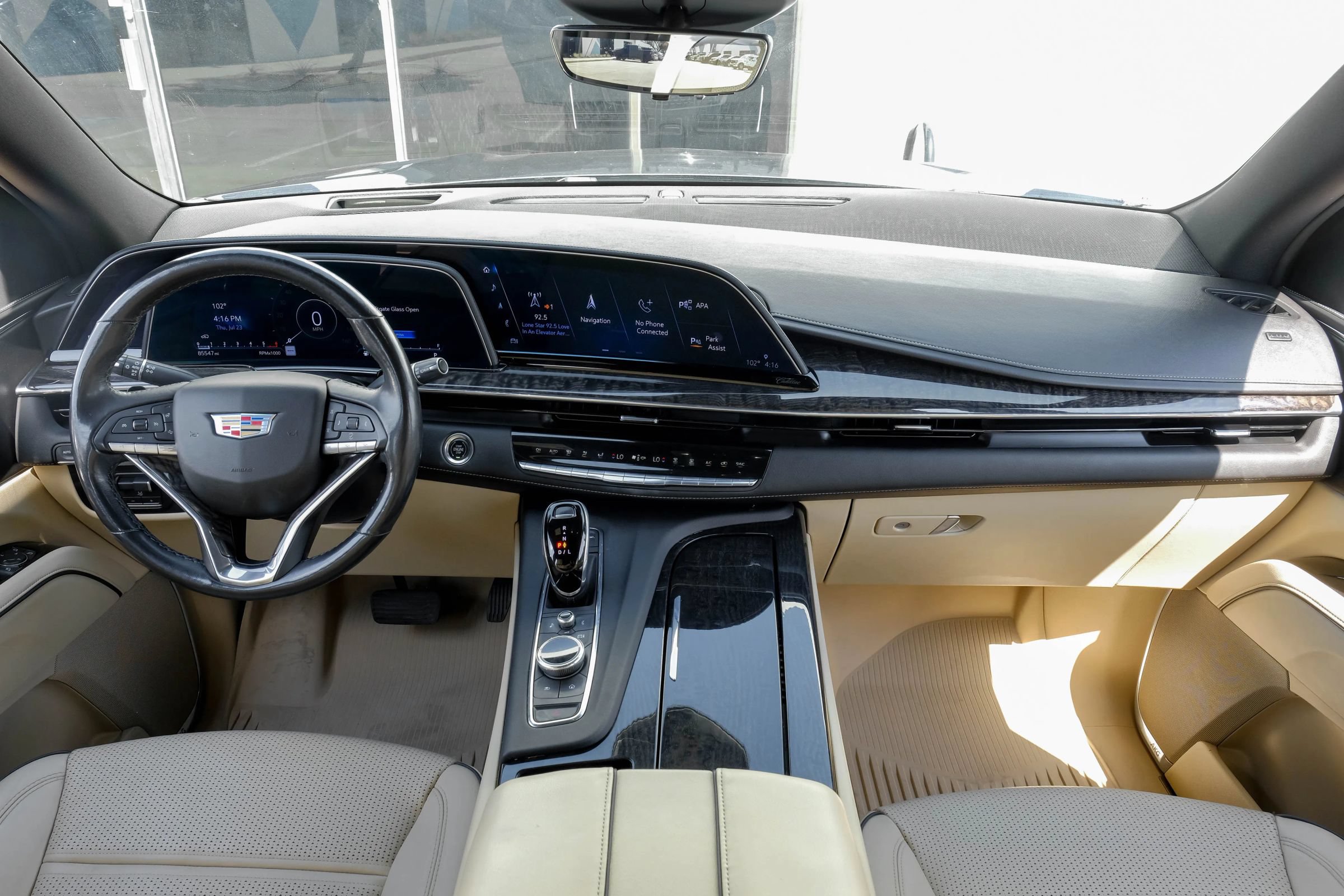 Used 2021 Cadillac Escalade Premium Luxury w/ Driver Assist Tech Package AWD/4WD image 17