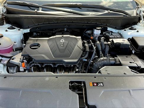 Used 2024 Hyundai Tucson Limited image 32