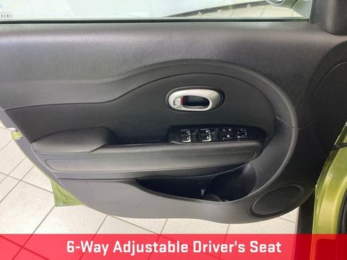Used 2018 Kia Soul + FWD image 11