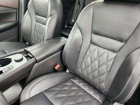 Used 2022 Nissan Rogue Platinum w/ Head-Up Display Package image 8